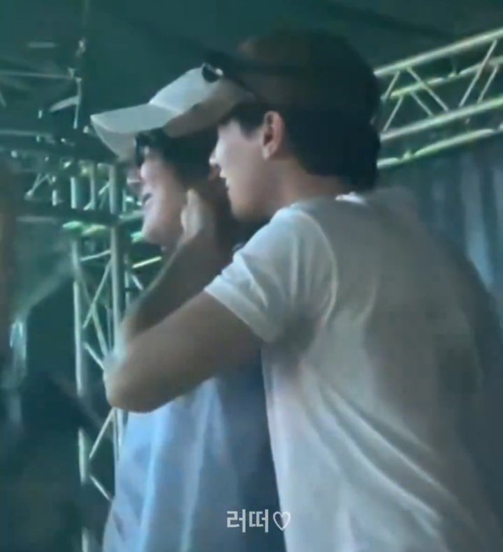 mimiminimall's tweet image. ทุกคนมาช่วยดูหน่อย จั๊นสังเกตมาหลายคลิปแล้ว วันนี้หะริดดูนิ่งๆ ไม่ค่อยยิ้ม แต่มันจะยิ้มทันทีถ้าหันมาเจอน้ำปิง หรือเวลาน้องมาเล่นกับมานอ่า😭 ฮีมีรีแอคกับน้องเสมอ เรื่องจริงนะ หนักแล้วพ่อกุ อินโทรเวิร์ดบอย ม๋าแบ้กเก็บตัวที่รักเธอจ๋าที่สุด น่ารักว่ะ
#KengNamping #เก่งน้ำปิง