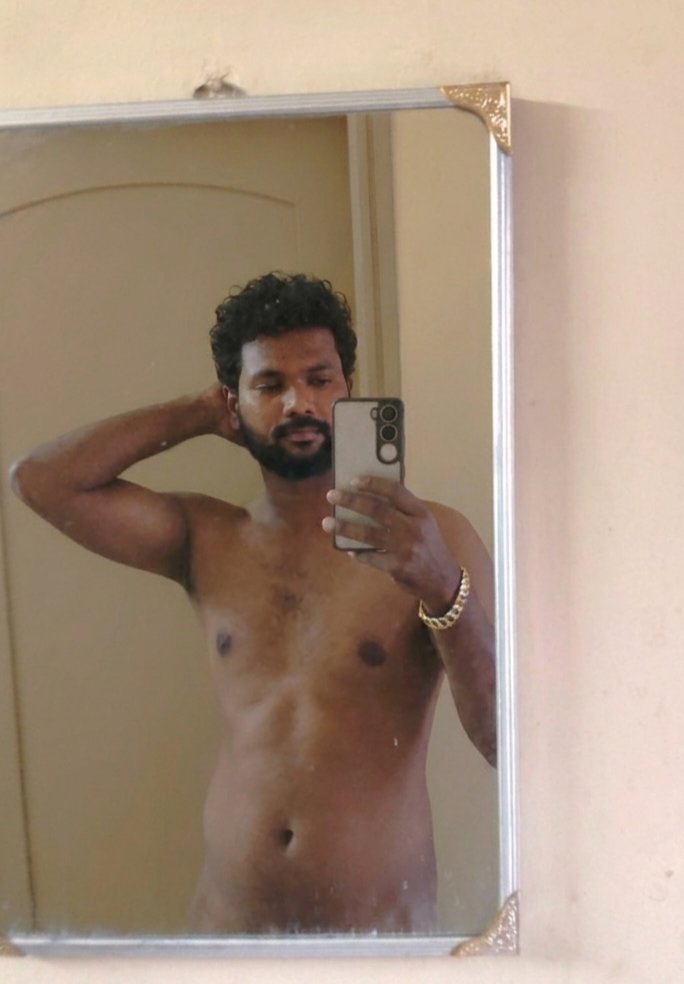 Naked wolf king tweet media