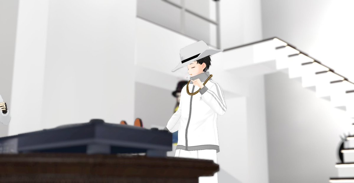 #MoshNite 本日も多くのご来場、誠にありがとうございました。みんなが楽しい時間空間を作れるように、色々考えてくれてて。本当にありがとう！おめちゃん、ピク兄もナイスプレイありがとう！
この素敵な時間が、ずっと続きますように🙏#EverRock