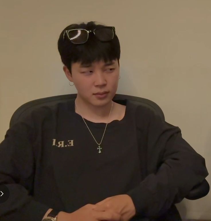 theozinho⁷ | vai ver o BTS.🪭 tweet media