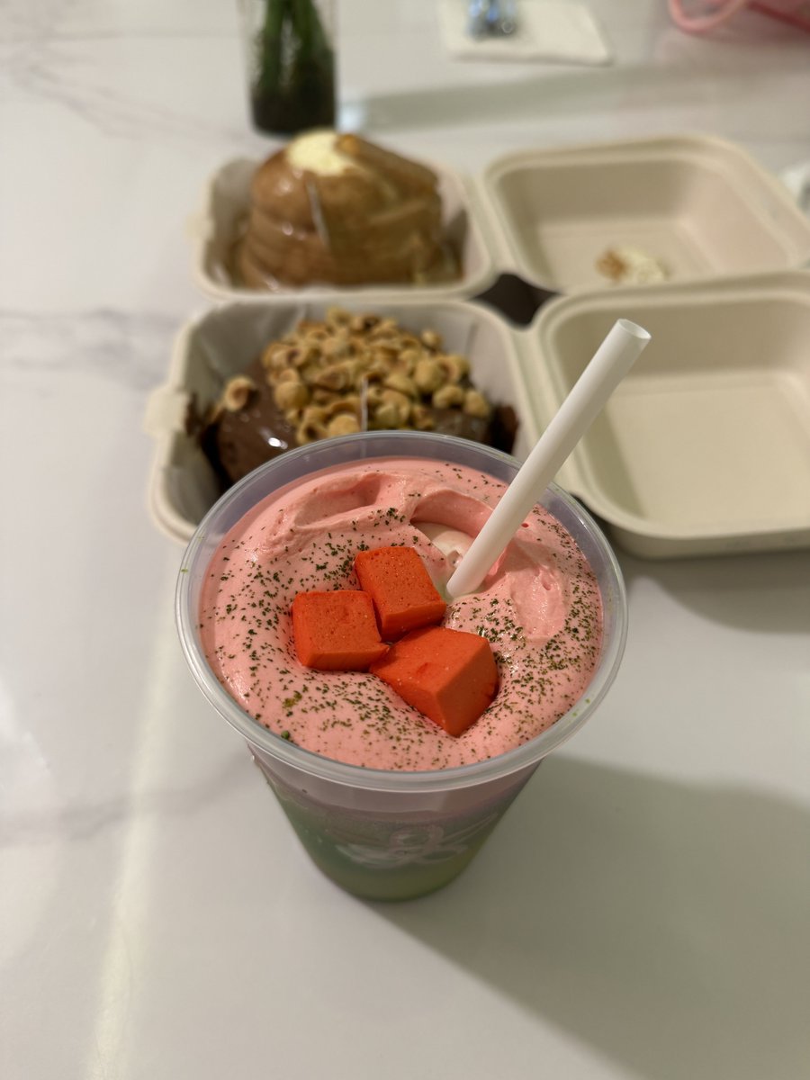 𝐿𝑒𝑛𝑎 ⭑ tweet media