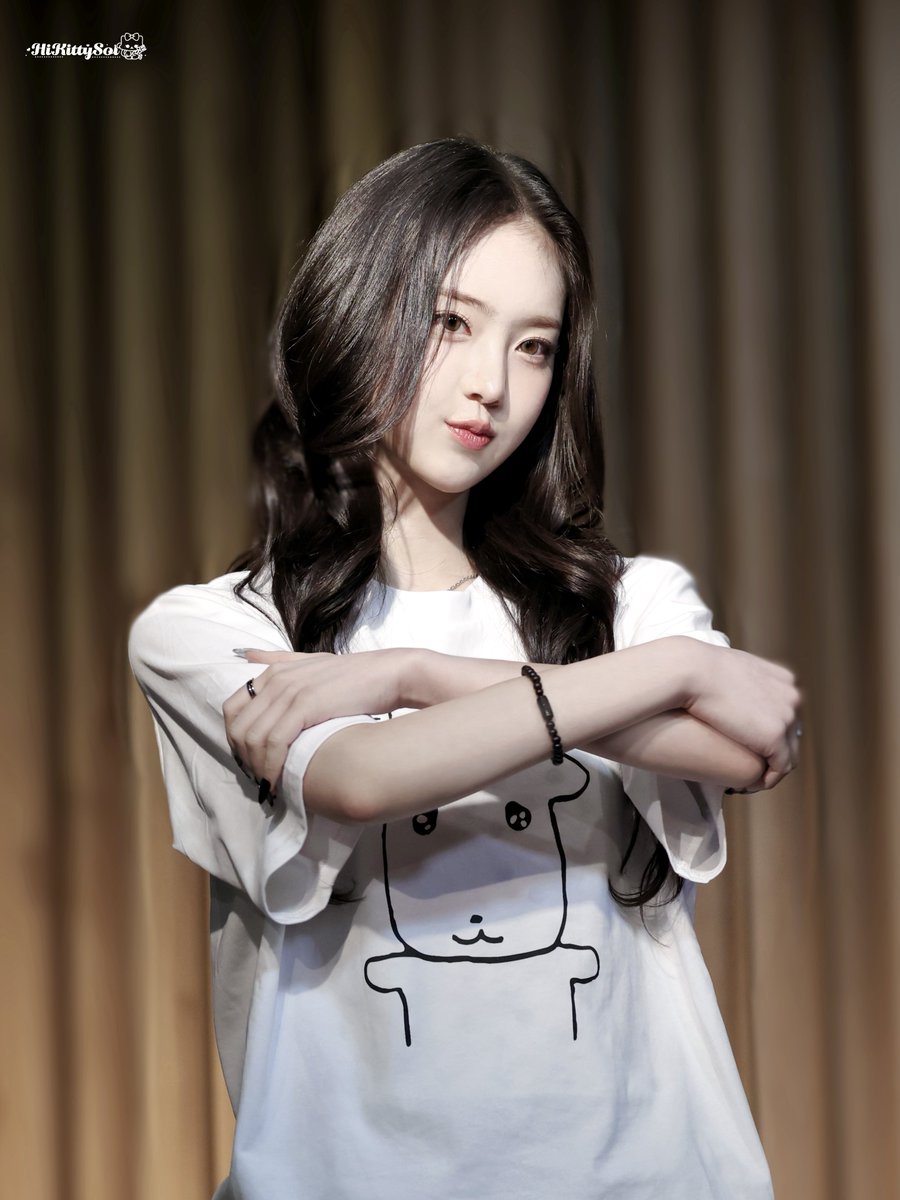 HiKittySol tweet media