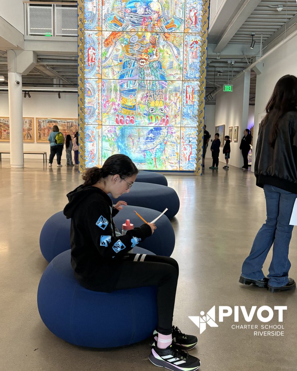PivotRiverside's tweet image. 🎨✨ A day full of creativity and discovery!

#PivotRiverside students in grades 6–11 explored a wide range of artwork during their visit to the Riverside Art Museum, experiencing pieces across different mediums and styles.

 #FieldTripFun #ArtsInEducation #StudentExperience