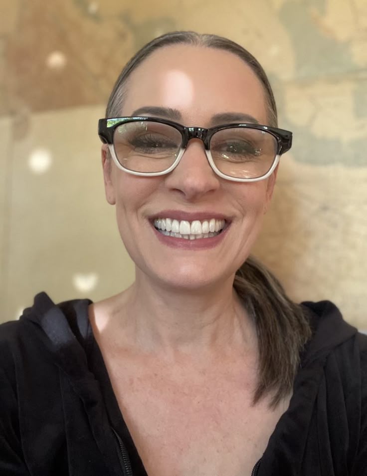 Yes!!!! How could you not love this woman!? She's so incredibly kind and gorgeous ❤️❤️❤️