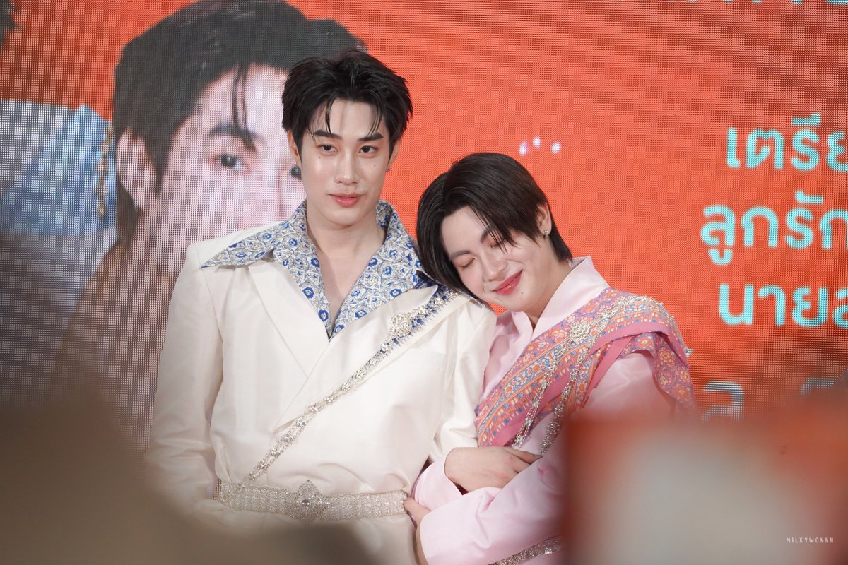 มกว tweet media