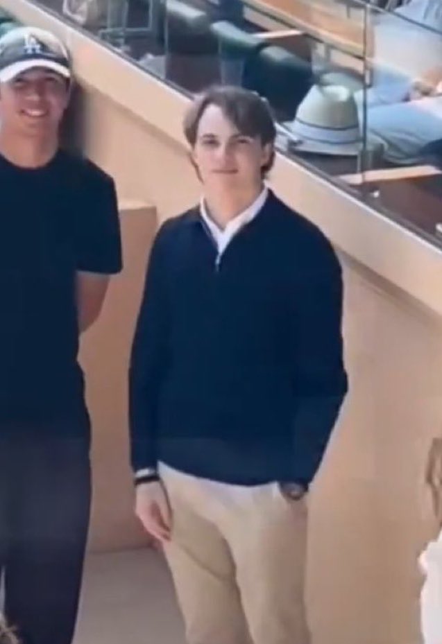 баша душина¹⁶ ⁸¹ tweet media