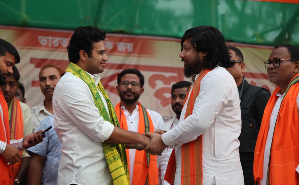 Tejasvi Surya tweet media