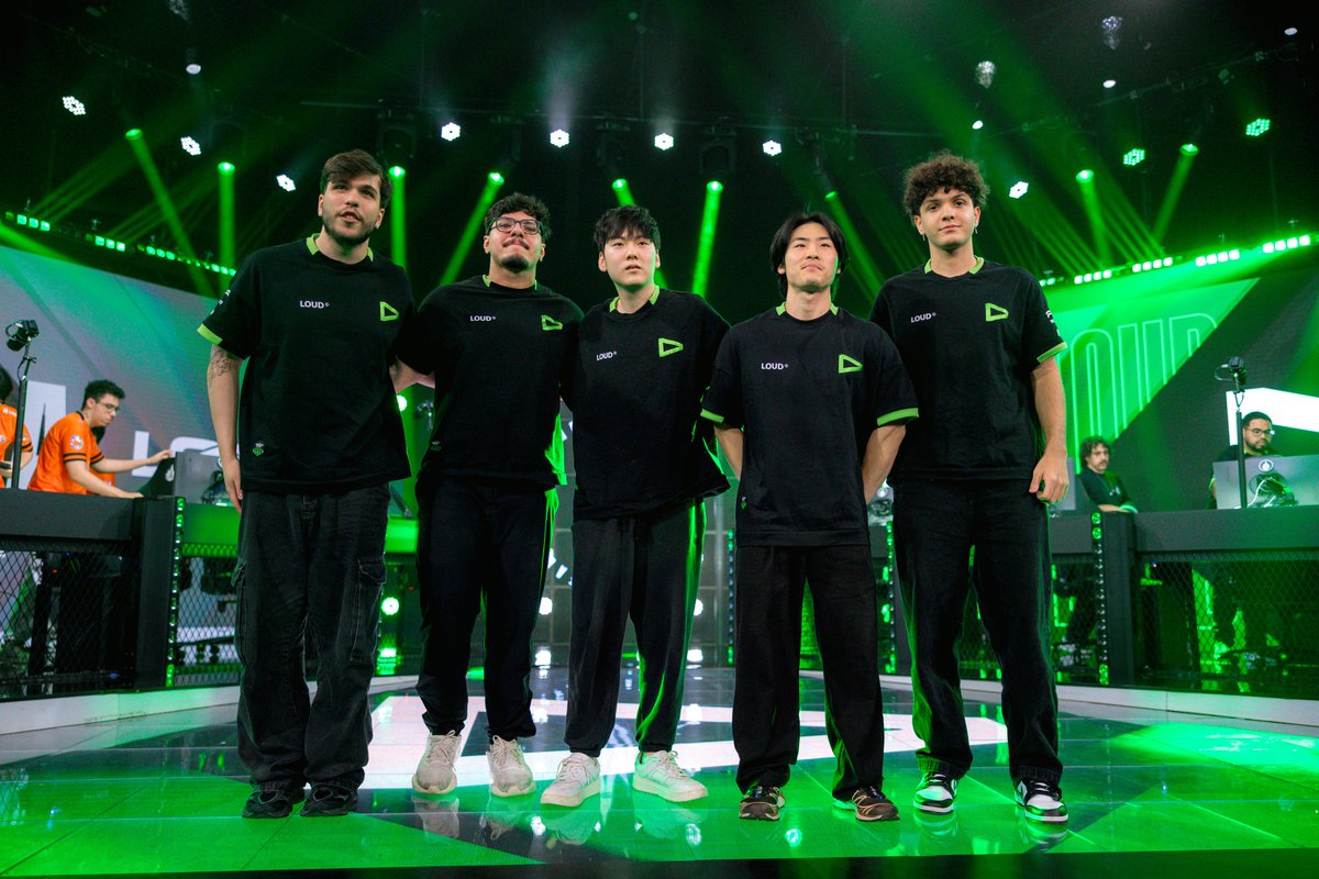 LOUD 🇧🇷 tweet media