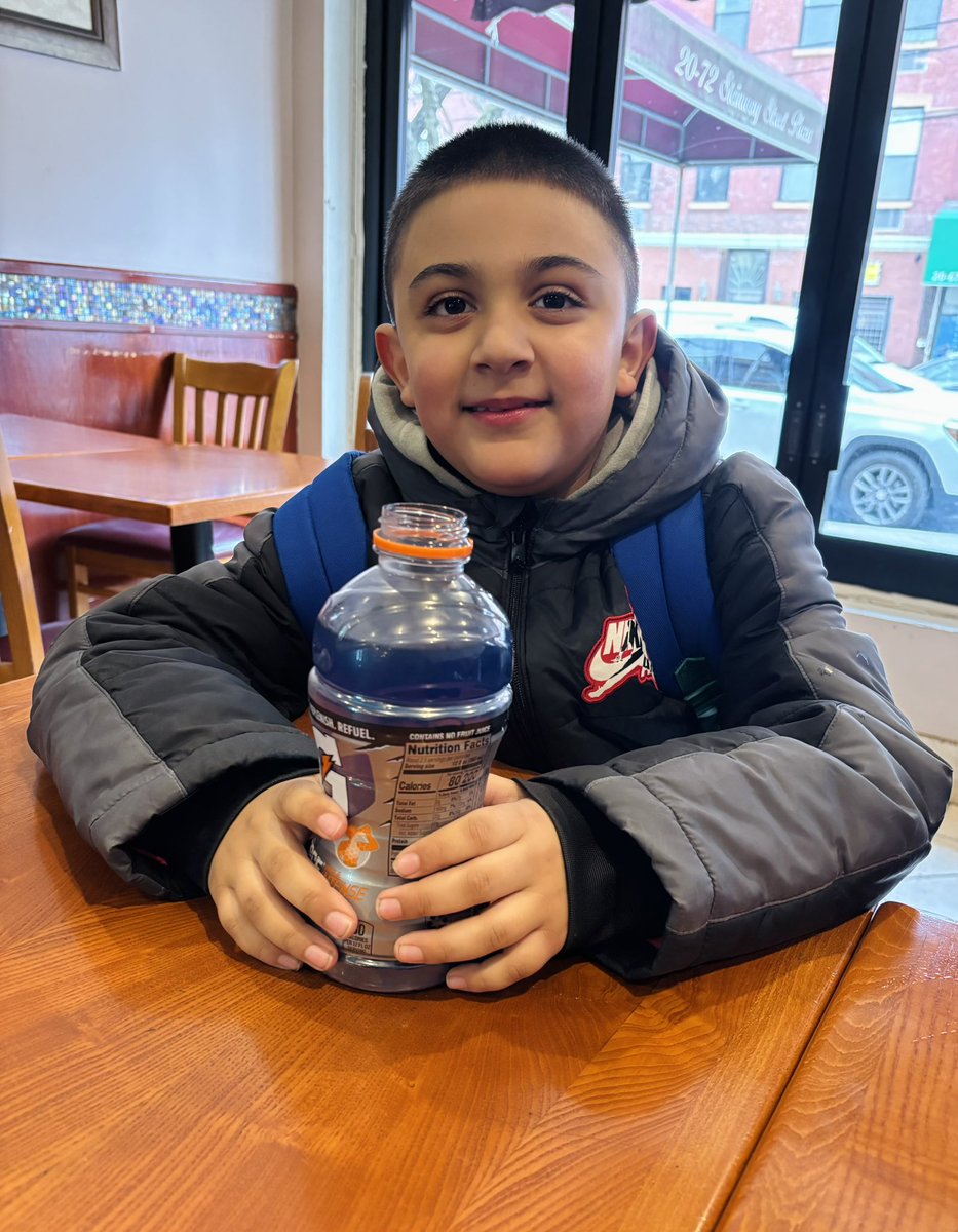 Silvia..🇸🇻💙 tweet media