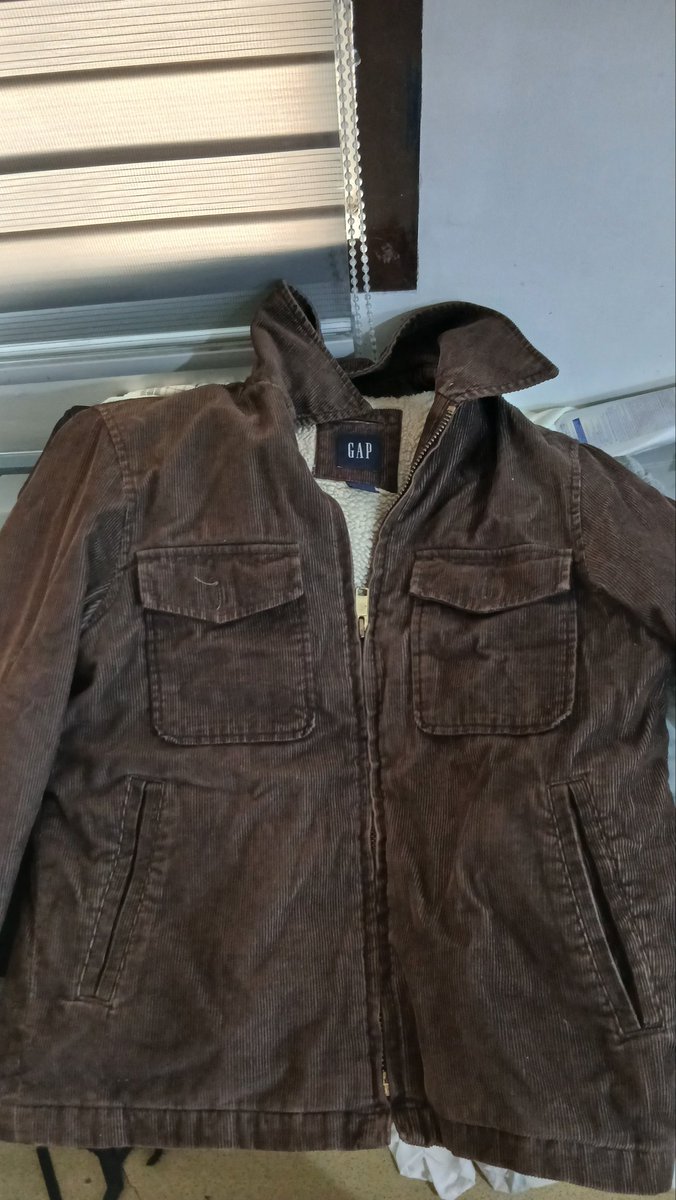 YJWNPR0DS's tweet photo. WTS LFB PH VINTAGE JACKET PAYO ONLY
FOR SALE: Vintage ‘05 GAP Japan Archive 🇯🇵
​03/05 release. Brown corduroy + heavyweight boa lining.
​• Size: S (True to size)
• Cond: 9/10 (Premium quality)
• Price: ₱5,000 (Negotiable) https://t.co/jK2mCfTY86