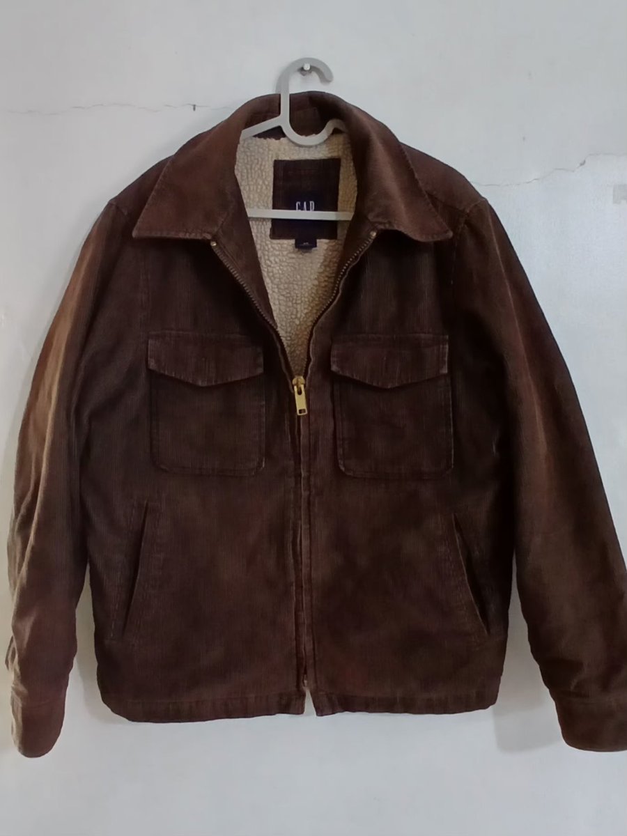 YJWNPR0DS's tweet photo. WTS LFB PH VINTAGE JACKET PAYO ONLY
FOR SALE: Vintage ‘05 GAP Japan Archive 🇯🇵
​03/05 release. Brown corduroy + heavyweight boa lining.
​• Size: S (True to size)
• Cond: 9/10 (Premium quality)
• Price: ₱5,000 (Negotiable) https://t.co/jK2mCfTY86