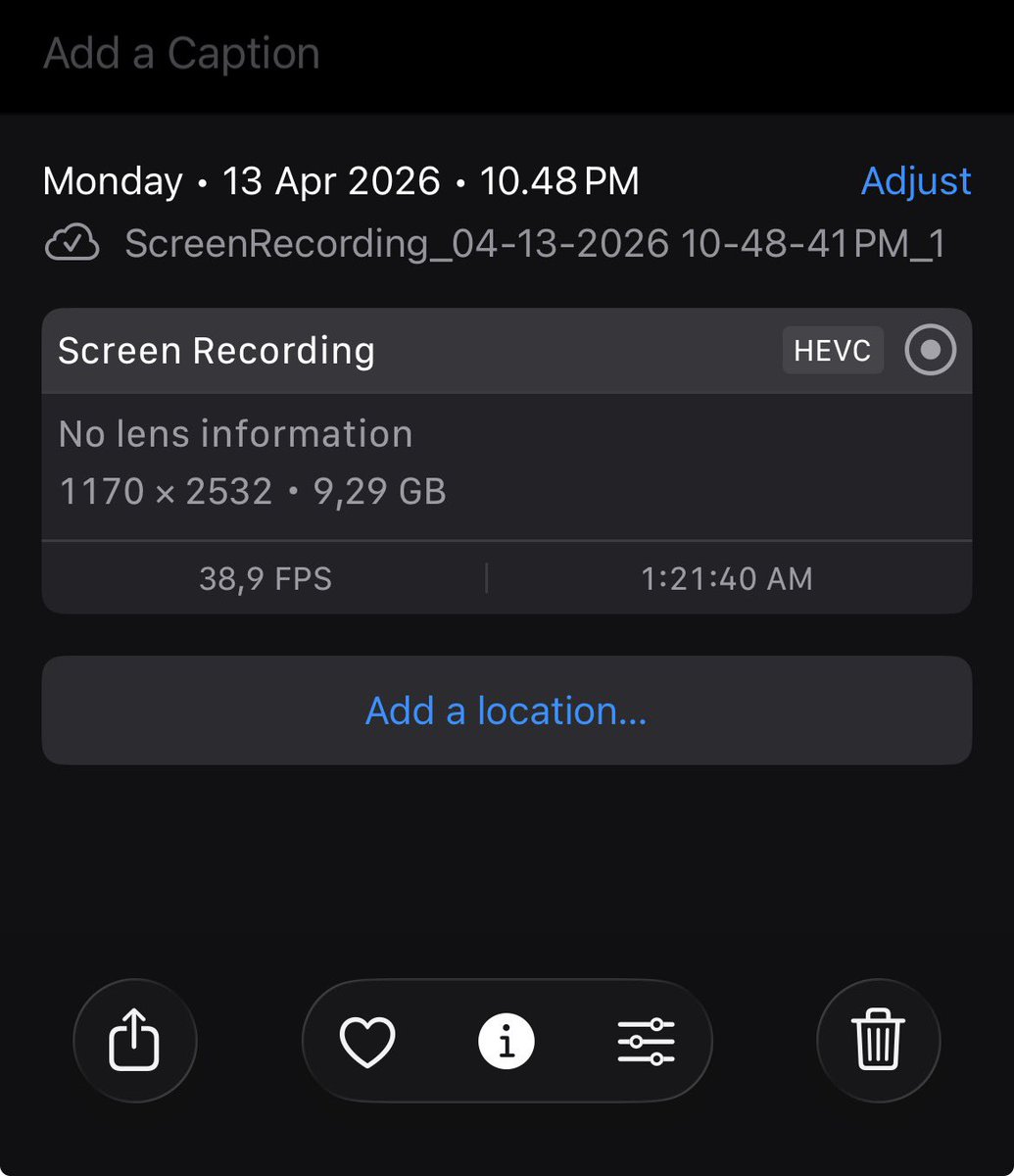 (AR') ★ tweet media