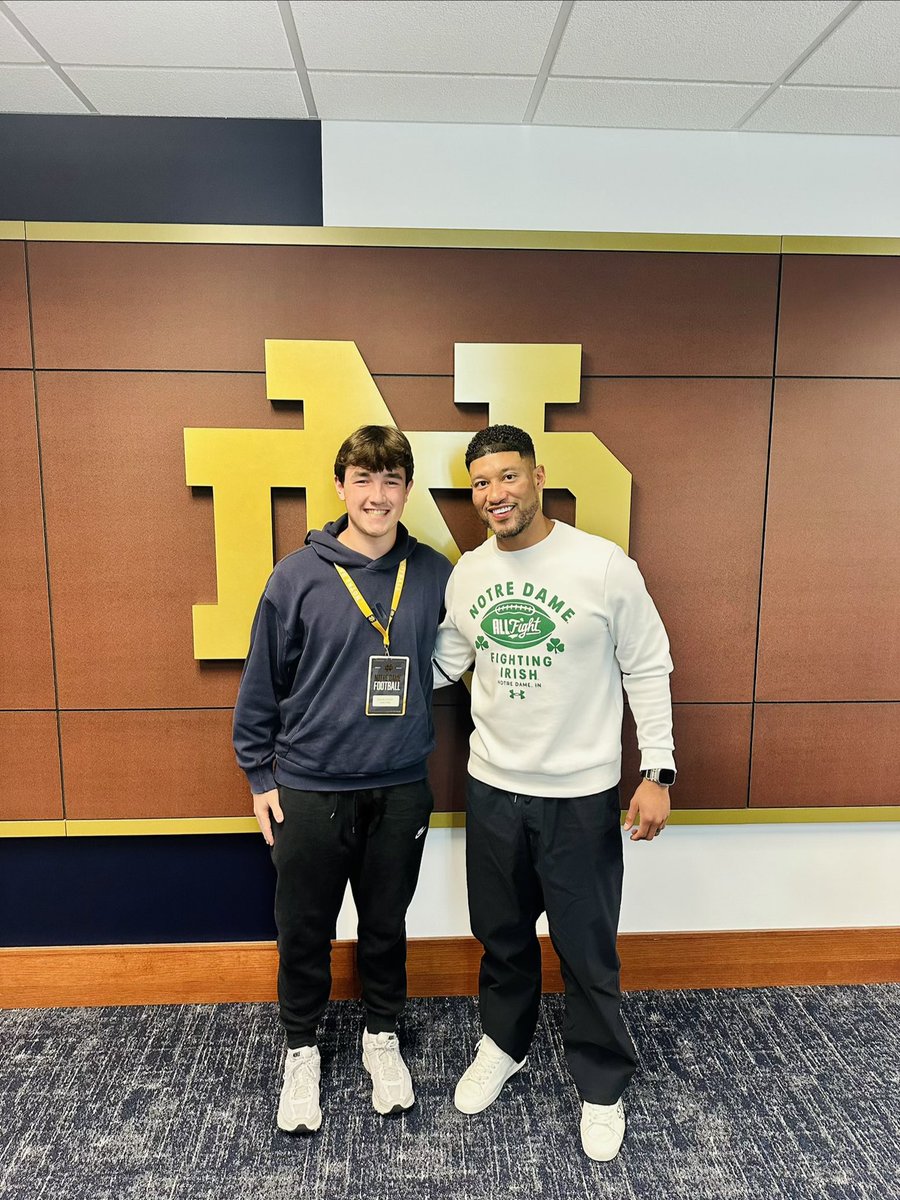 OwenDavies4_'s tweet photo. Amazing time in South Bend this weekend! Thank you @CoachBiagi @CoachJS50ND @michaelvinson55 for showing me around. Can’t wait to be back!
@JamesWilhoit25 @theBAFootball @cpw_BA @DRayTravis https://t.co/LzTnlb42jv