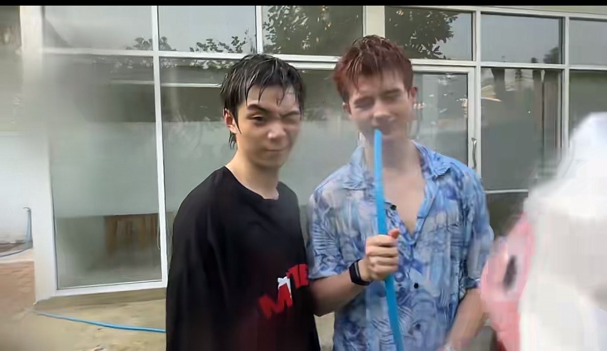 Justmyth_me's tweet image. น้อยแต่มาก

หมายถึงเห็นหน้าลูกนี่น้อย 
แต่เห็นน้ำเยอะมาก
#PJLEON