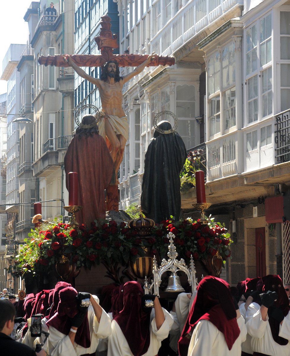 fotolugris's tweet photo. Semana Santa de Ferrol, Cofradía de la Merced. https://t.co/N0roA1WukL