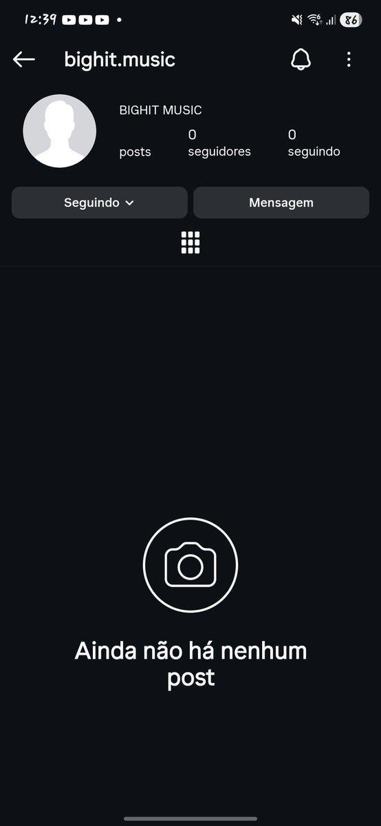 meeiaLuaa's tweet photo. Mas gente o que deu com a conta da bighit e da hybe ?? #BTSNo1Hot100BRx3 https://t.co/xpQAuWcKwM
