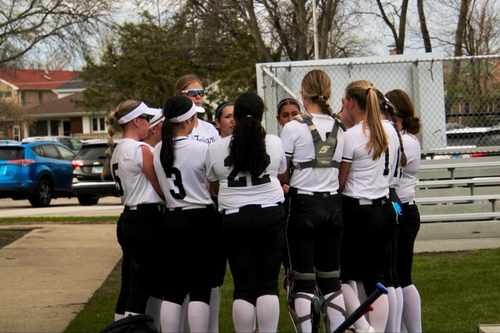 Fenwick Friars Softball tweet media