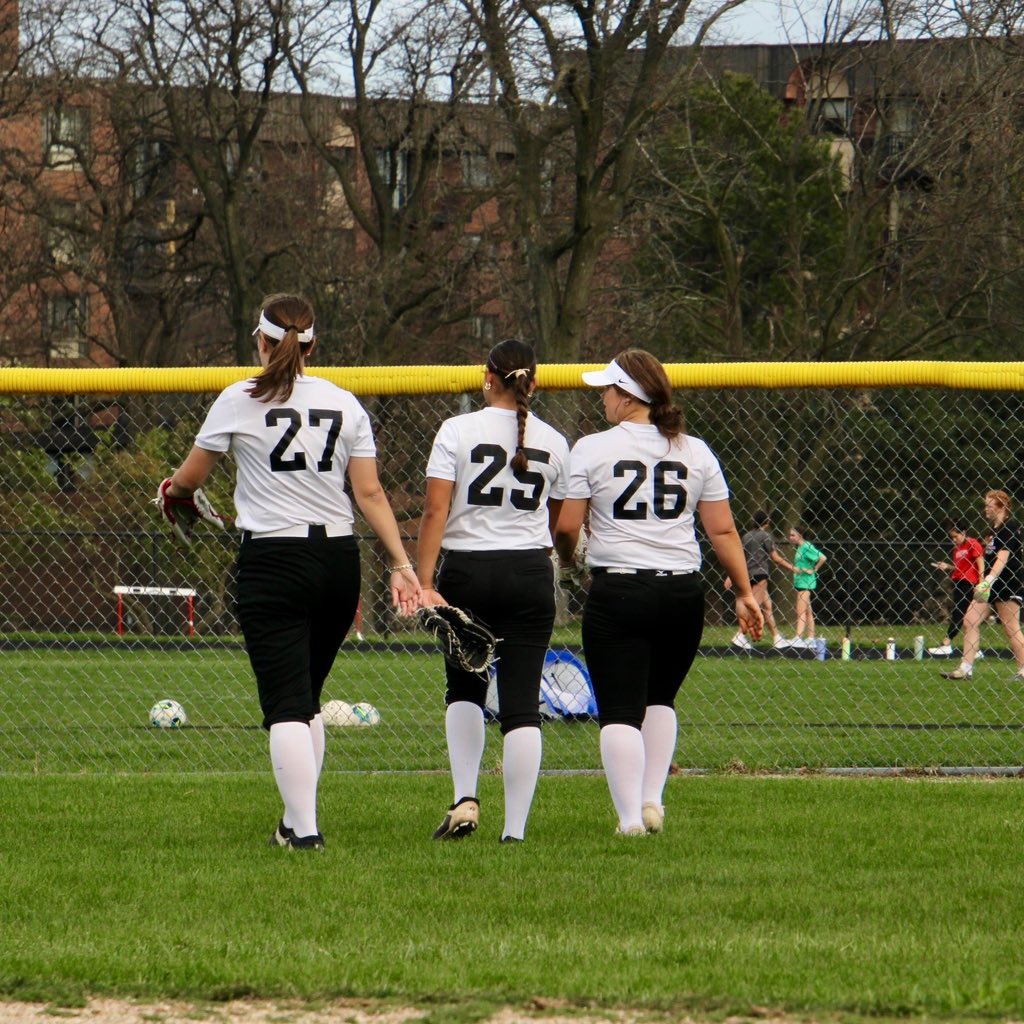 Fenwick Friars Softball tweet media
