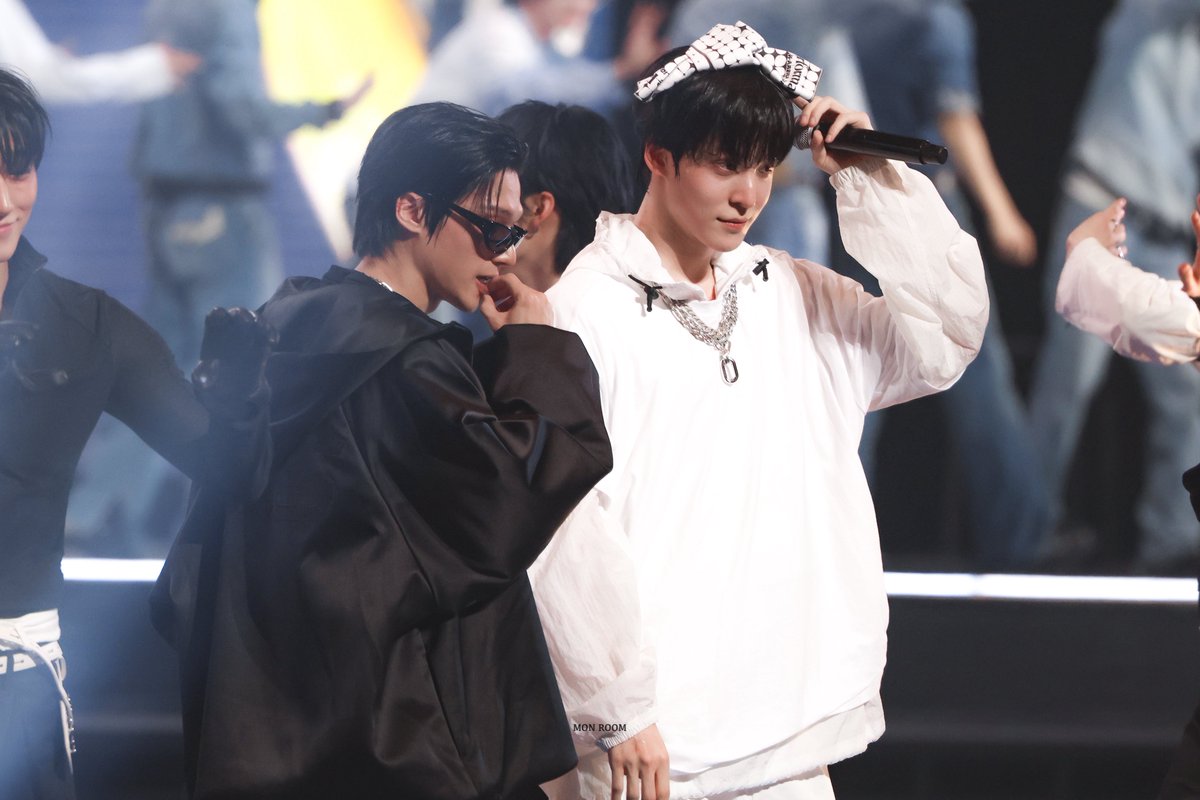 room_az615's tweet photo. 260412 The Performance

#ATEEZ #에이티즈 #YUNHO #윤호 #ユノ #Wooyoung #우영 #ウヨン https://t.co/LqzOUtnLdJ