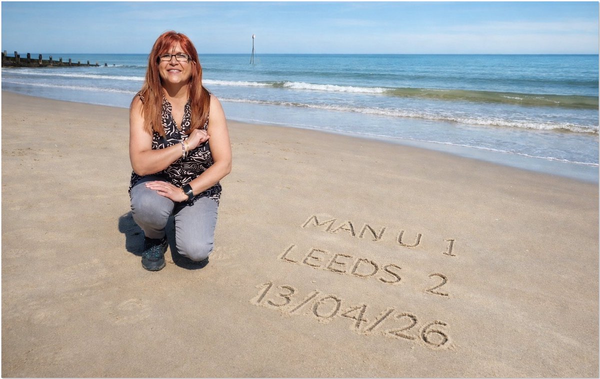 LeedSTUnited's tweet image. Had to be done 😎 
“There’s only ONE UNITED” 🥳💙💛
#Cromer #NorthNorfolk #LUFC #MOT