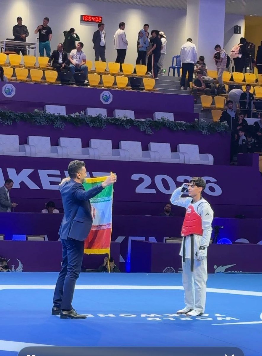 Sara (اکانت جدید) tweet media