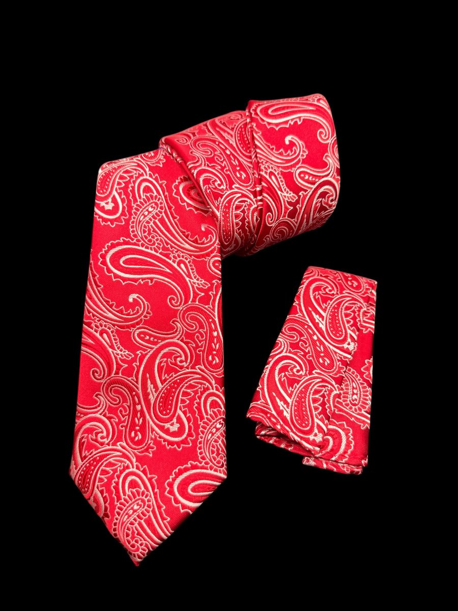 ties_suitshome's tweet image. Floral Long ties with pocket square #tiessuitshome
#tie #EleccionesPerú2026 #longtie