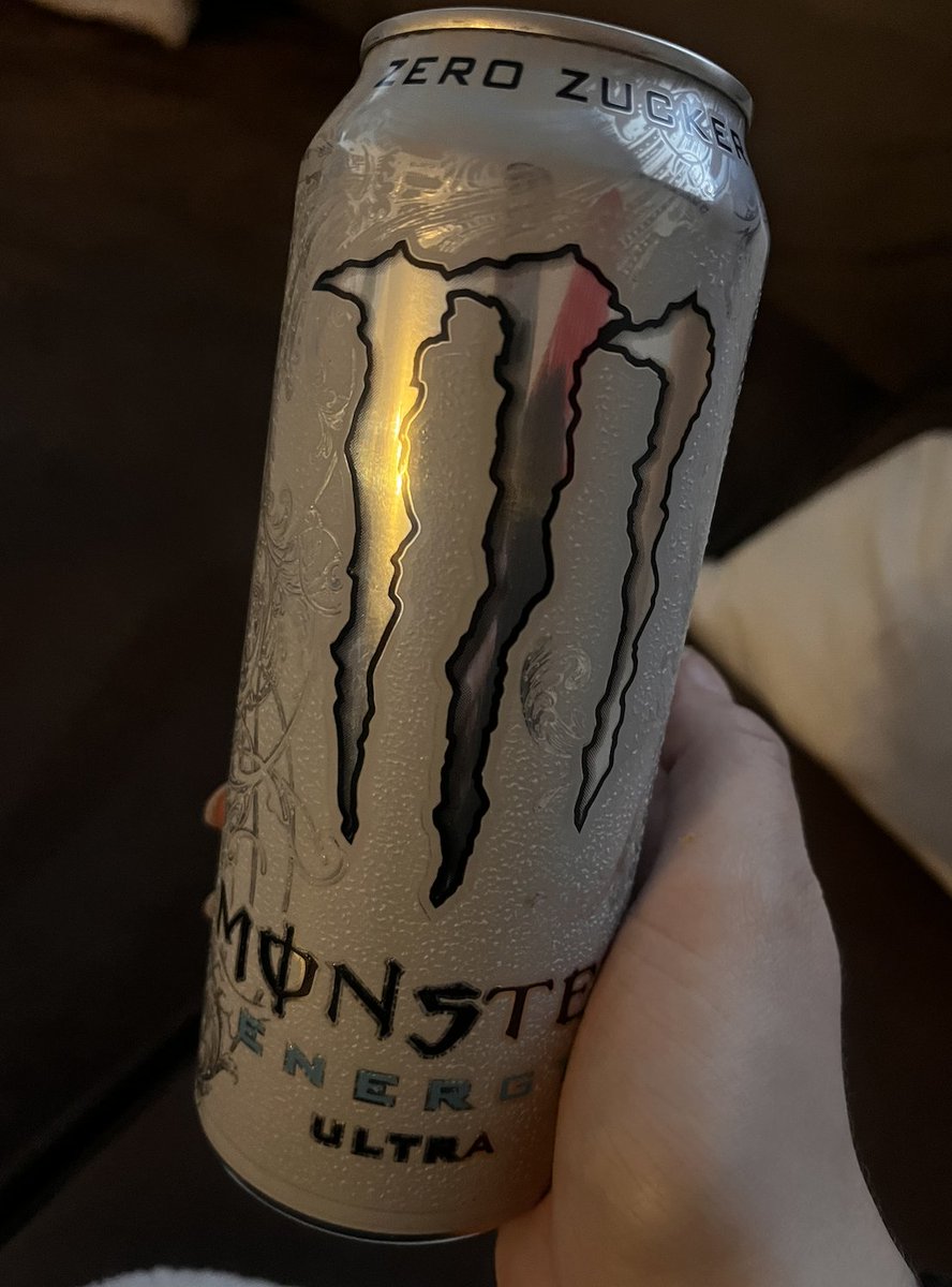 lynn ☆ tweet media