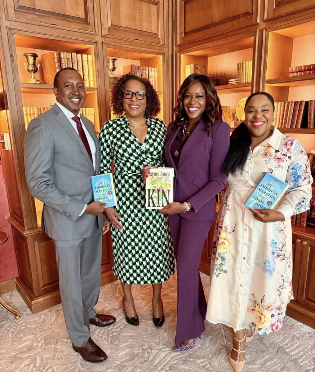 SearcyTalk's tweet image. Literacy changes lives—and we’re proud to be part of that mission.
Special recognition to Lindsay Reinhart for her leadership as Board Member &amp;amp; Luncheon Co-Chair. Great to have Sia Baker-Barnes representing our firm.
#LiteracyMatters #CommunityImpact