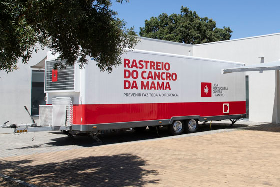 CMSeixal's tweet photo. Entre 21 de abril e 30 de julho, a unidade móvel da Liga Portuguesa contra o Cancro volta a estar presente em diversos locais do concelho, possibilitando o rastreio gratuito de cancro da mama.
+ℹ️https://t.co/is7LpVxzft
#LPCC #RastreioCancroDaMama #CancroDaMama #SNS #Seixal https://t.co/tSqsvgDMOv