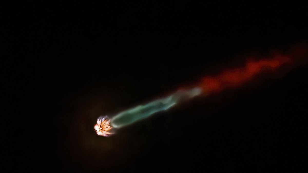 🚀 @spaceX Falcon 9 <a href="/Starlink/">Starlink</a> 10-24 4/14/2026 <a href="/5/">Reserved</a>:33am ET

Frame Grabs from video

By Chuck Briggs for <a href="/SpaceflightNow/">Spaceflight Now</a>