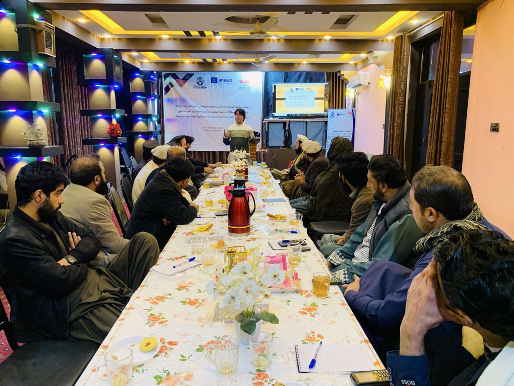 asad_daudzai's tweet photo. Kunar-کنړ! 
Delivered a one-day training session for media professionals, independent journalists , spokespersons and officials of the de facto authority (DFA) in #Kunar province.

#Kunar-#کنر
#Training
#Capacity_building
#Professional_development https://t.co/SJqNL056xB