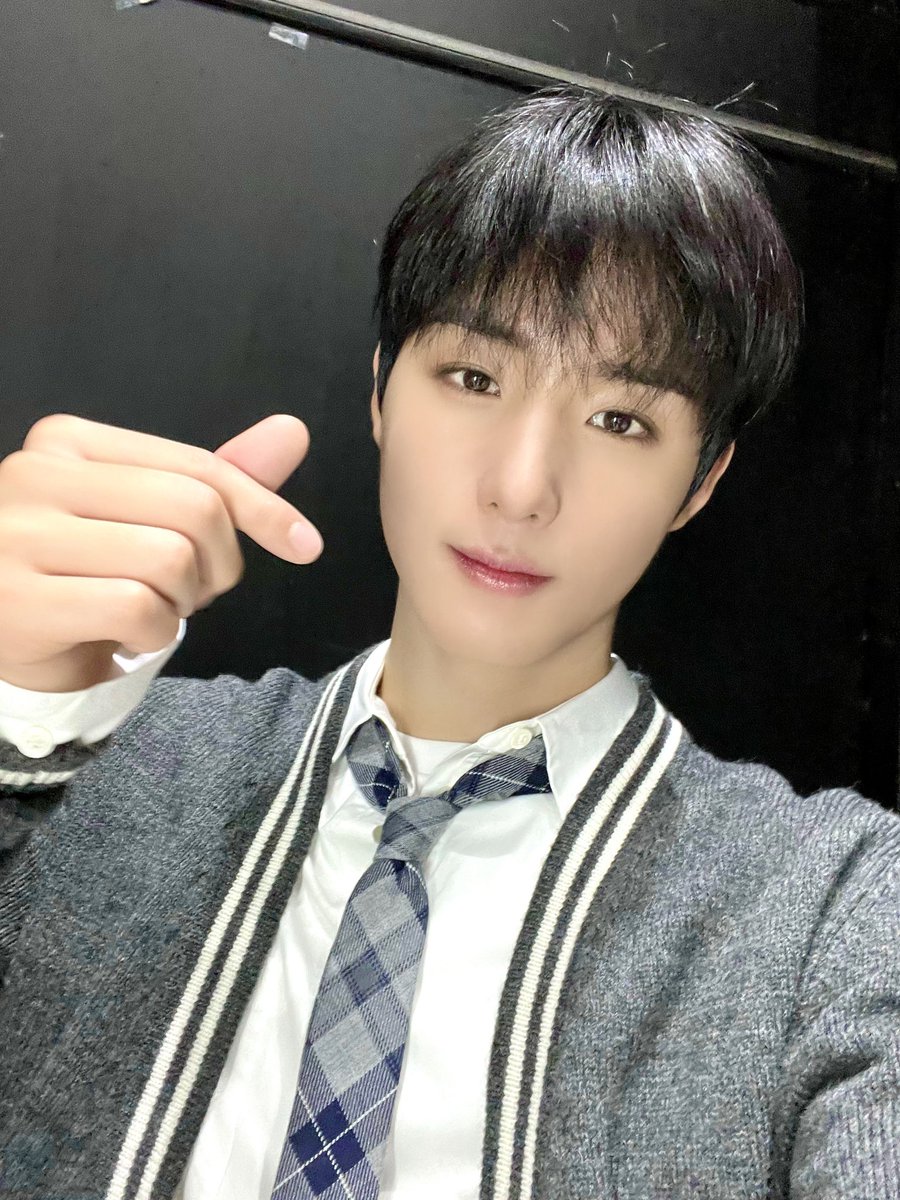 aurore ♫︎ tweet media