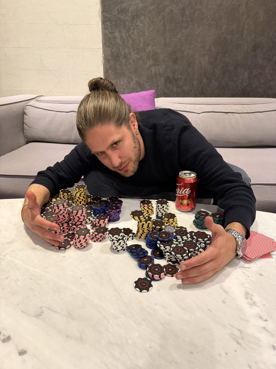 El Doggy tweet media