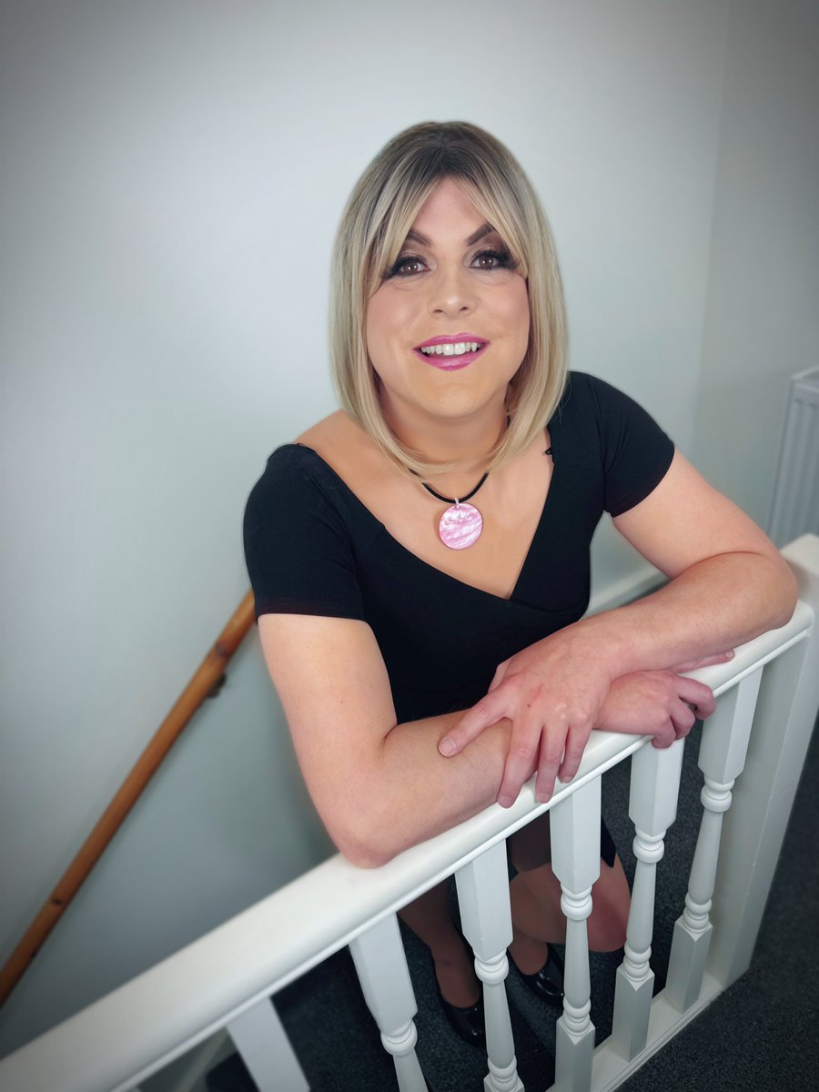 DDsDressing's tweet image. The Doctor will see you now .. 🩺 
.
Have you Booked your appointment with Alice @thediplomat1975 ? 
.
I would highly recommend! 💣
.
ddsdressing@outlook.com 
.
#dressingservice #transformation #crossdressing #trans #tgirl