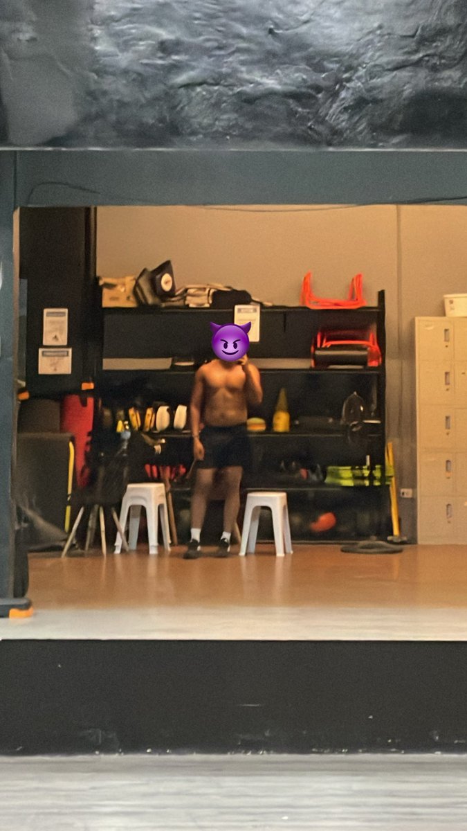 southguy1990's tweet photo. nasobrahan sa bulking😂 https://t.co/nN5OvCDtFP
