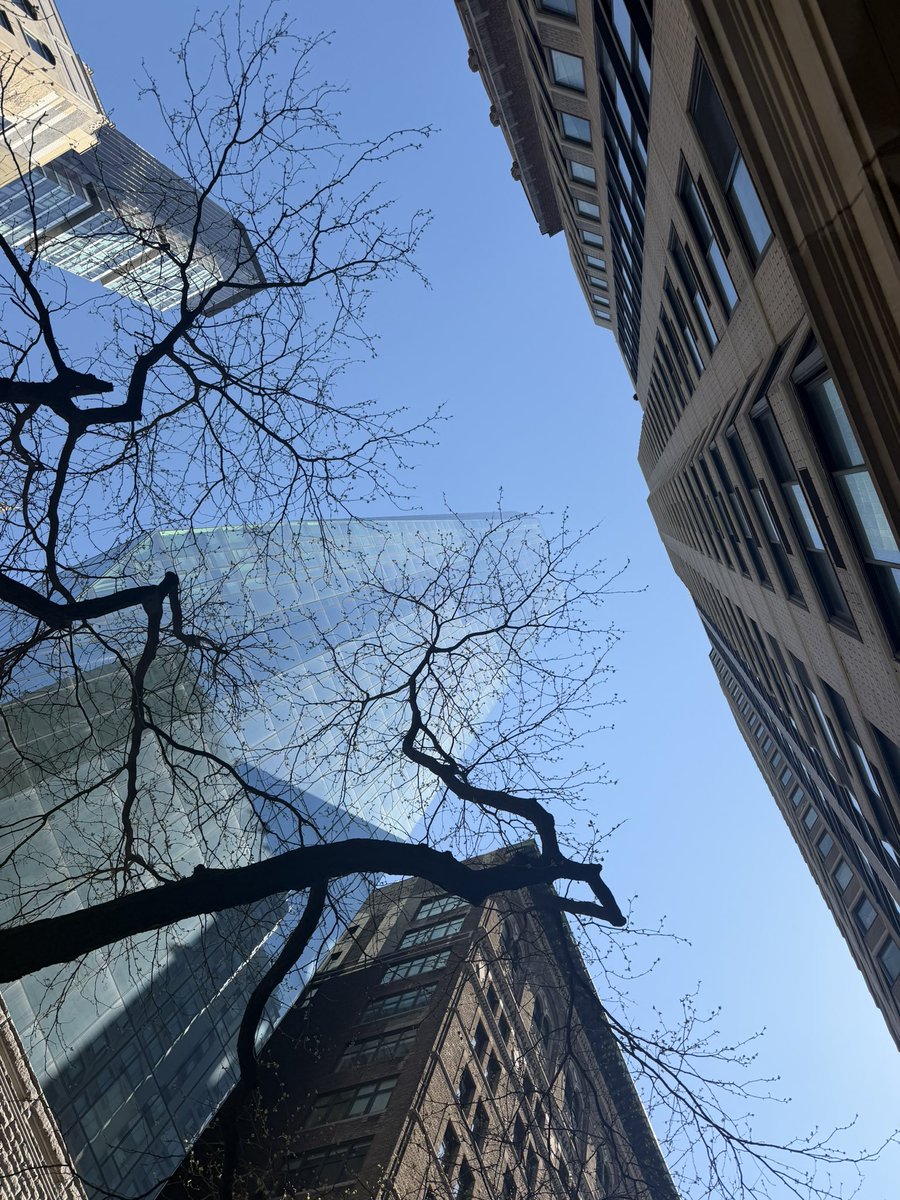 whtd u just put into a bottel? tweet media