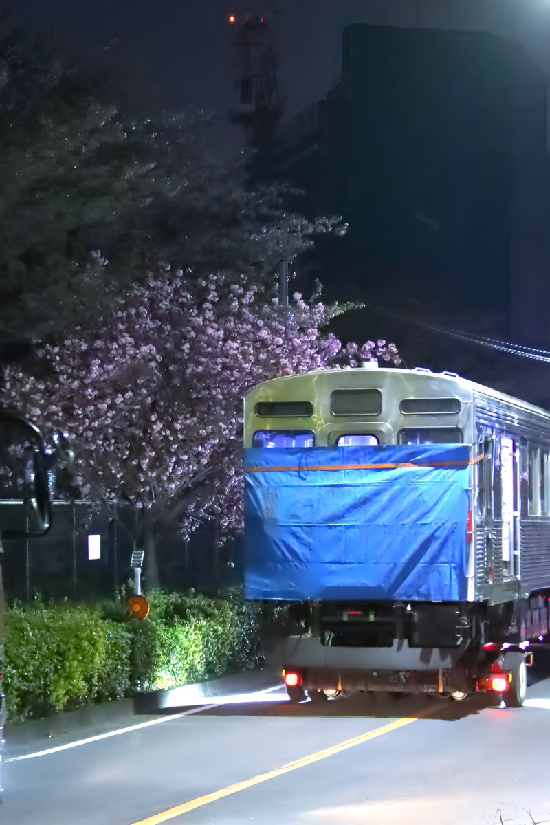 ころろく tweet media