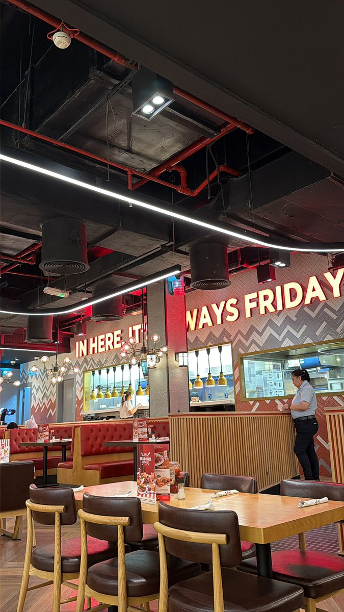 jnvb27's tweet photo. Tara kain
#dubai #alterdubai https://t.co/AfjBINscmk