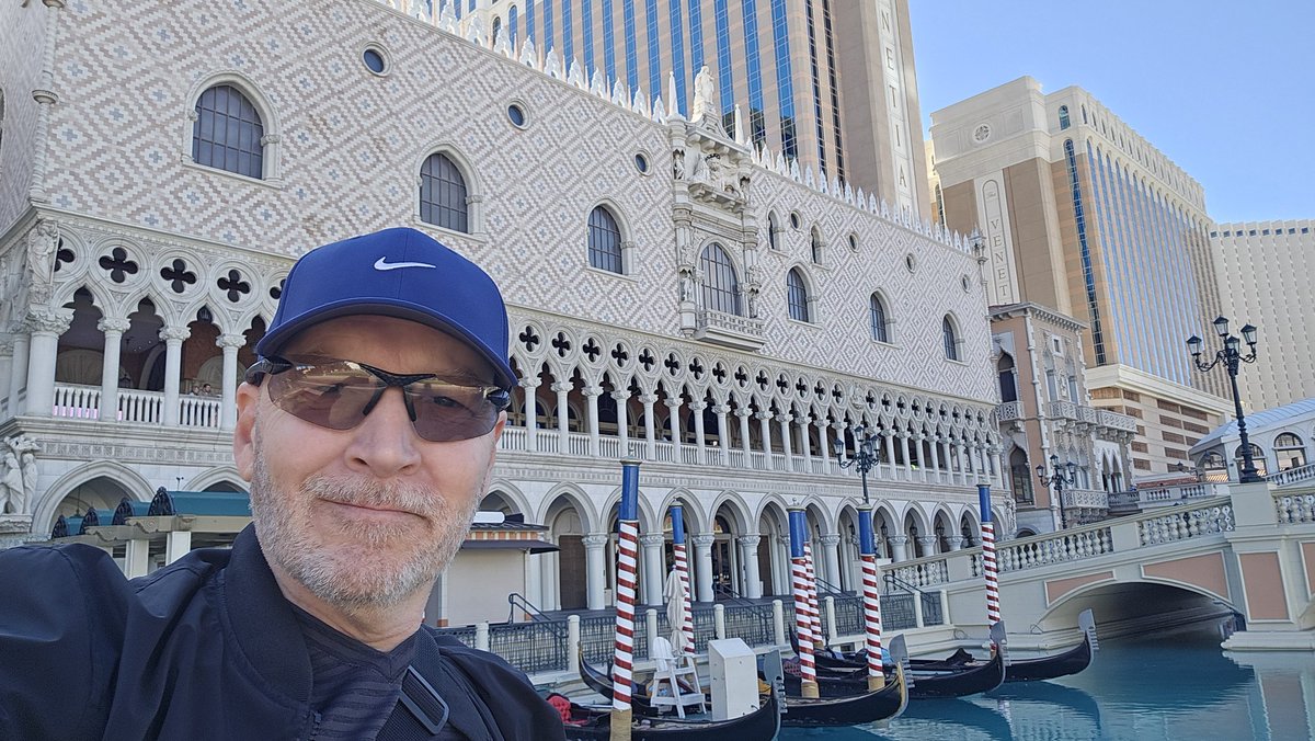 Mr_Bugman's tweet image. En el Palacio Ducal de Venecia. El pequeño, el de Las Vegas. #LasVegas