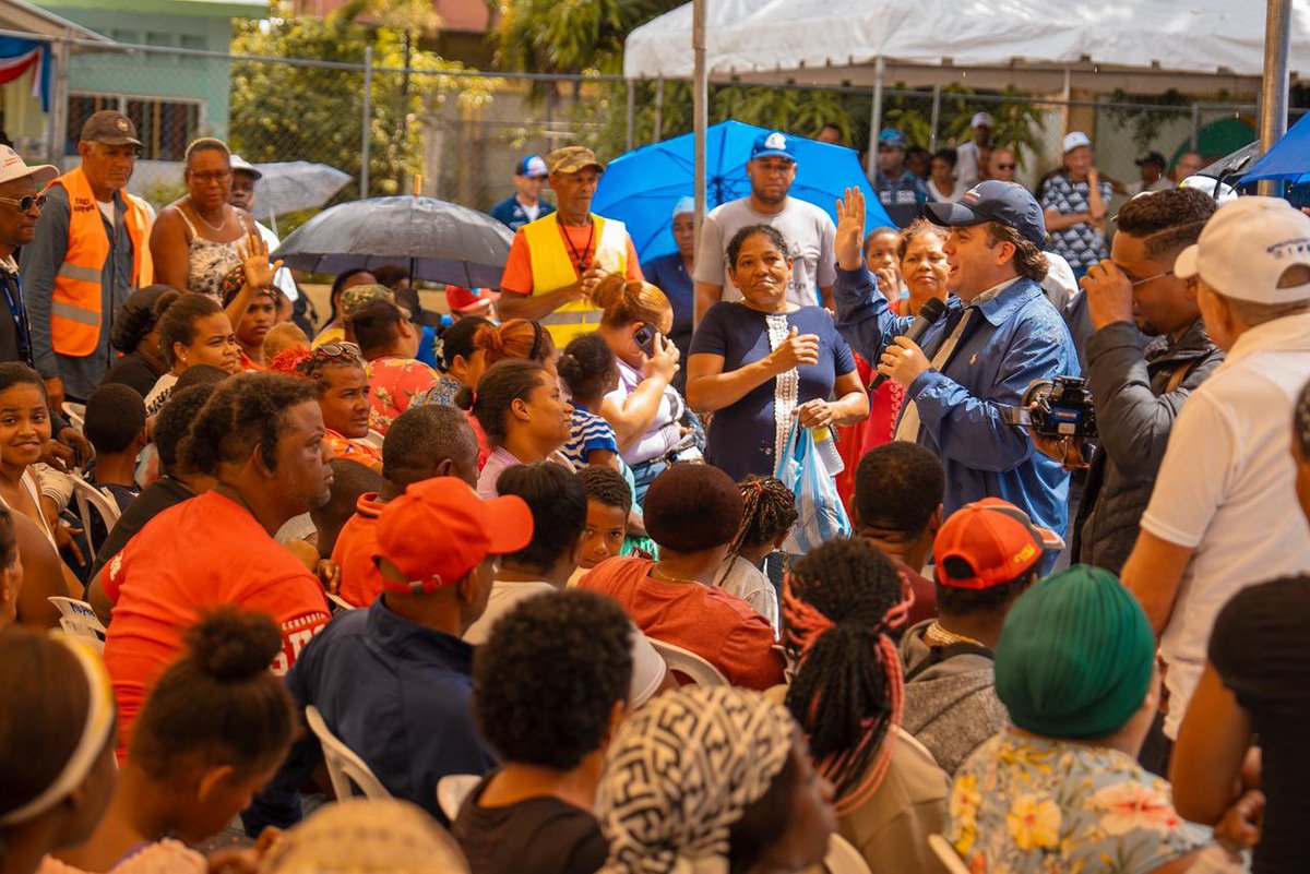 JosePaliza's tweet image. En momentos difíciles, ¡seguimos donde más se necesita! Hoy dijimos nueva vez presente en Puerto Plata, especialmente Montellano, en coordinación con las distintas entidades del Gobierno. #Solidaridad