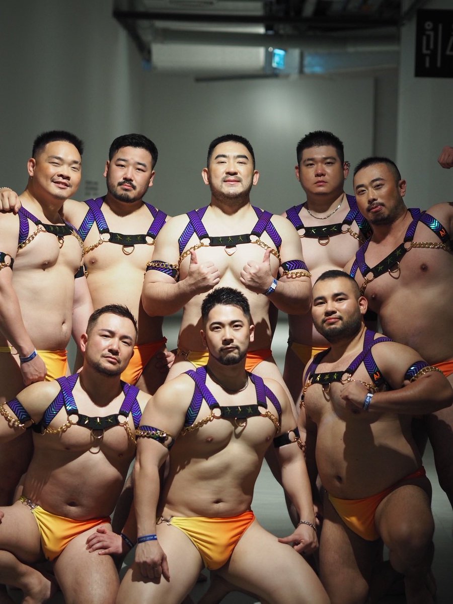chantyan____'s tweet photo. Songkran🇹🇭💦
Gcircuit AQUA XXL Bear Pool Party 🐻❄️
#gcircuit #bearpool #songkran #gogoboy #asiangay https://t.co/TTpzbnCaHr