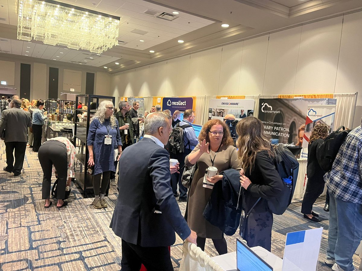 iii_Innovative's tweet image. In the exhibit hall at IUG 2026 in Chicago.

Sales team speaking with customers at the Clarivate booth. Great conversations throughout the day.

#IUG2026 #LibraryCommunity