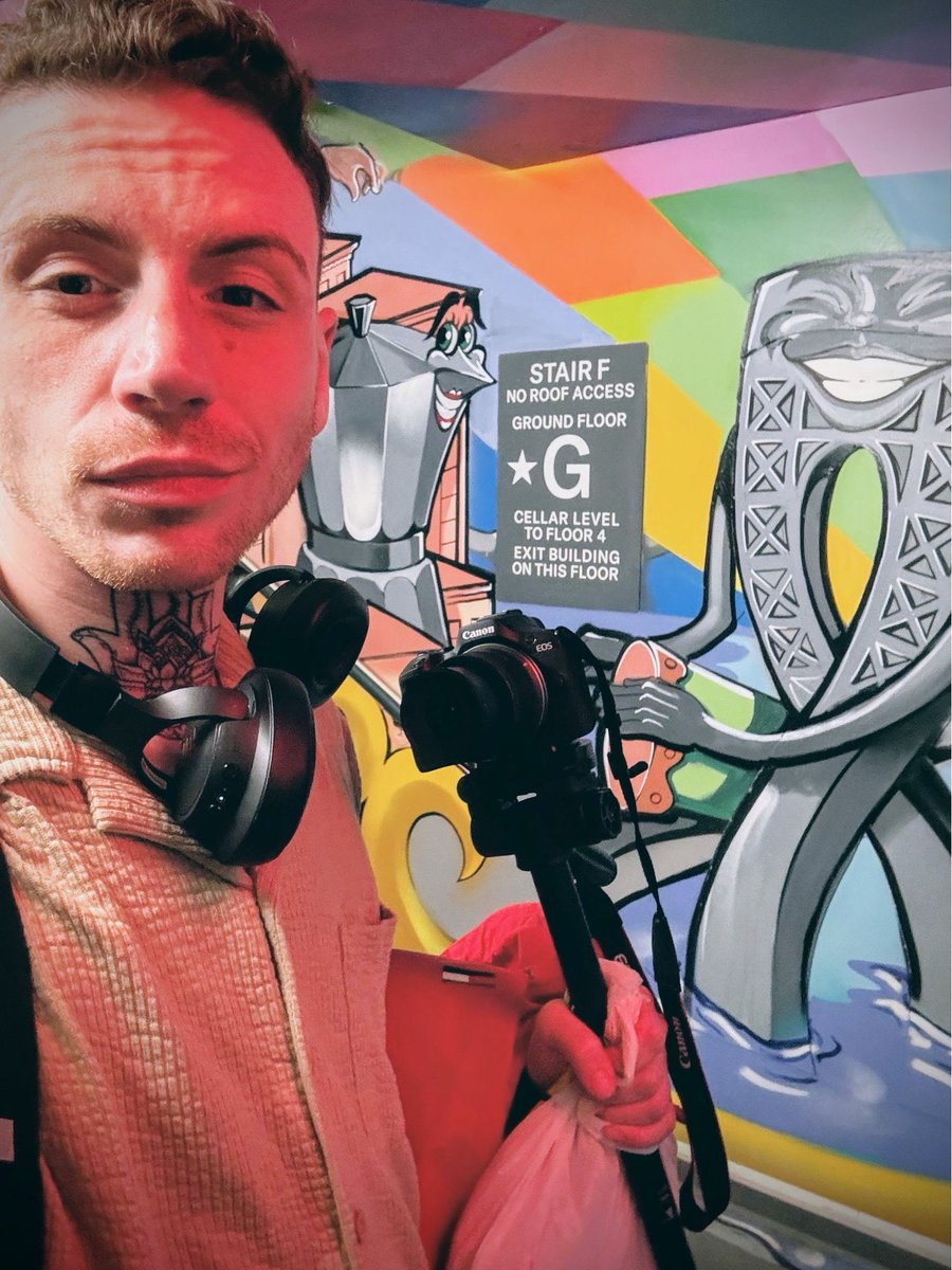 Julez Seaz (📍LA 4/28-5/1) tweet media