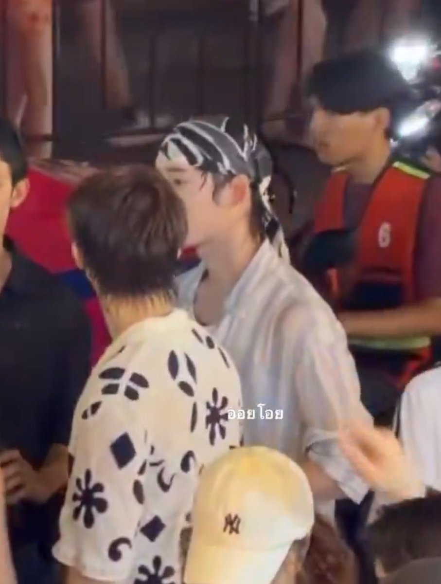 ^ྀི มอเอ ₂ tweet media