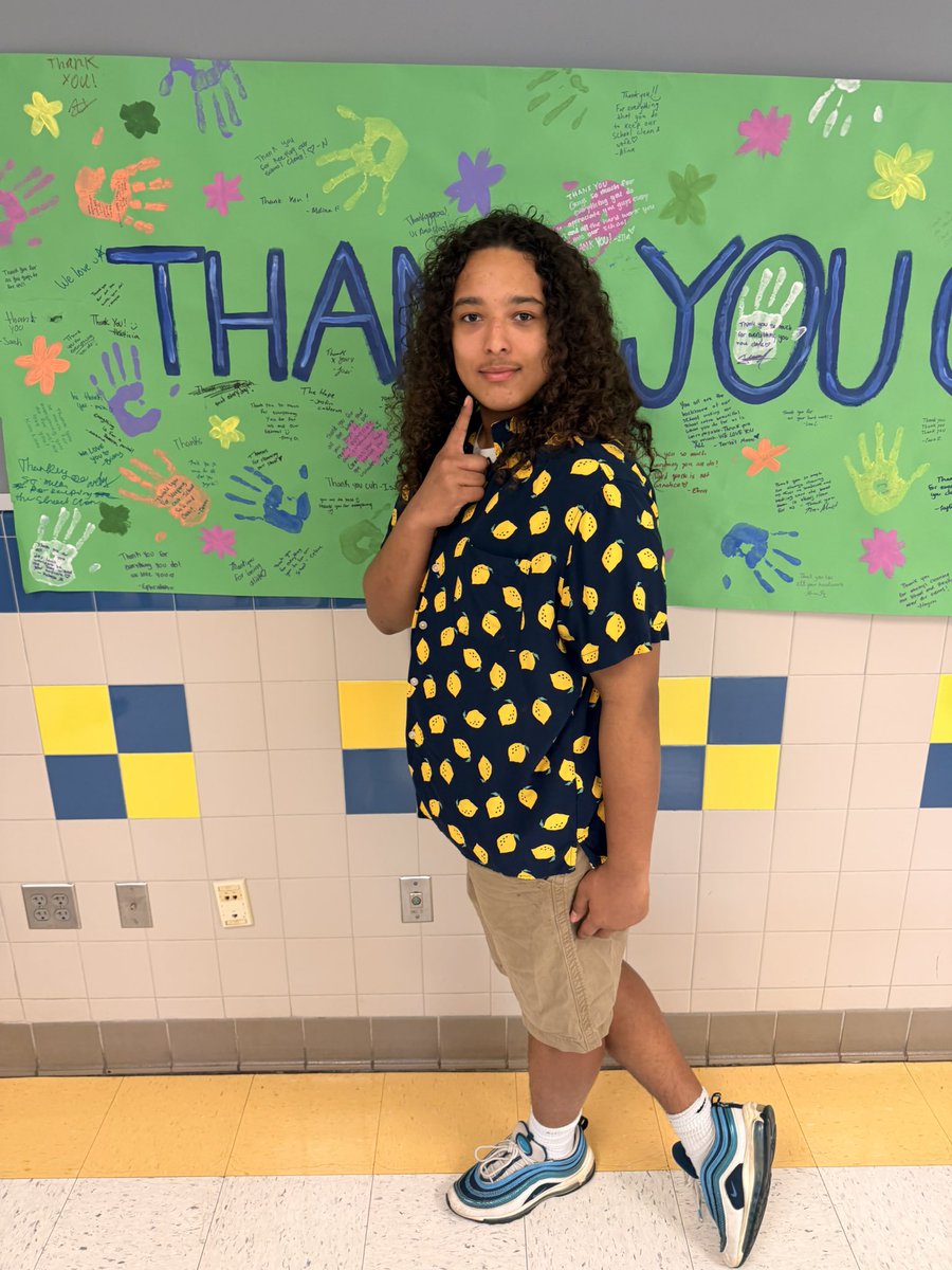 reyftbnks's tweet photo. @lewis_sga #lancerspirit26 https://t.co/KGhMKJhqsM