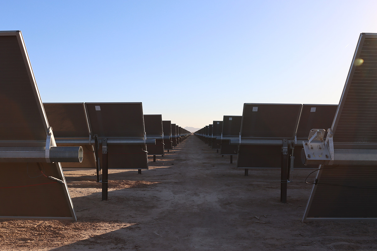 MBEF's tweet photo. U.S. Solar Hits Record Fifth Straight Year ✅ ☀️
The numbers are in. The U.S. solar industry installed 43 gigawatts of new capacity in 2025, making it the top source of new energy added to the grid for the fifth year in a row.  https://t.co/lOOyYN7Yvn https://t.co/QRgD7gNhap