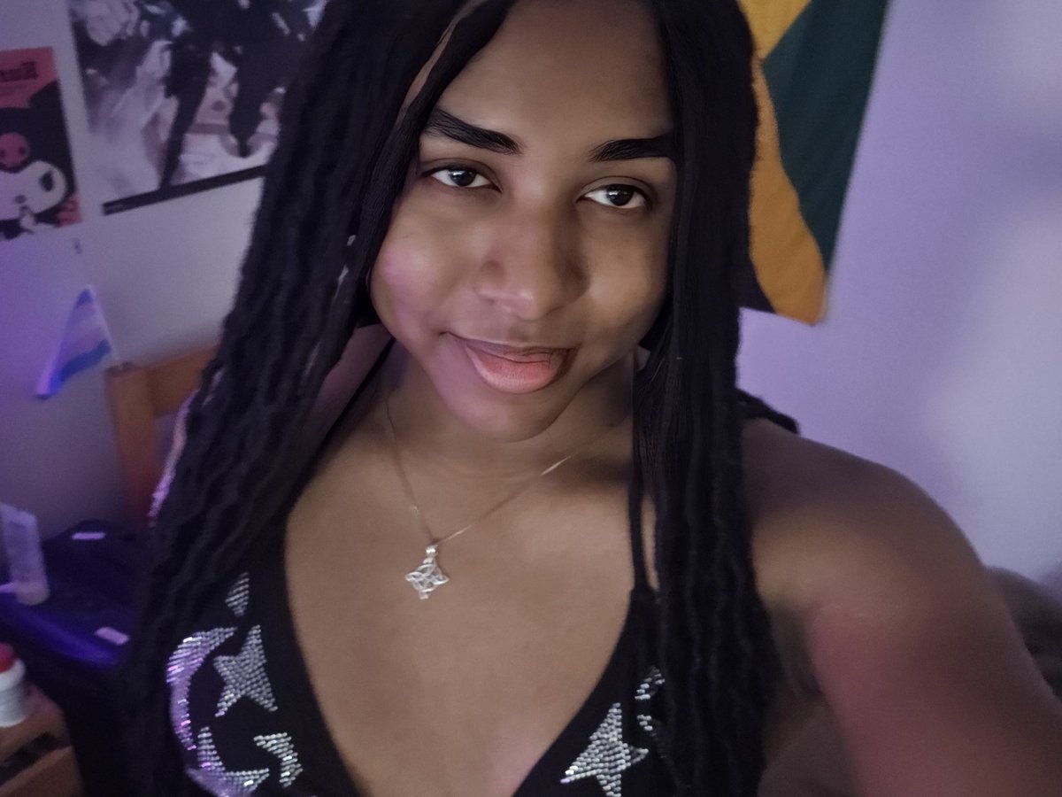 ♯ 🪽 ⸝⸝ @𝒗𝒊𝒗𝒊 ─ ✿ tweet media