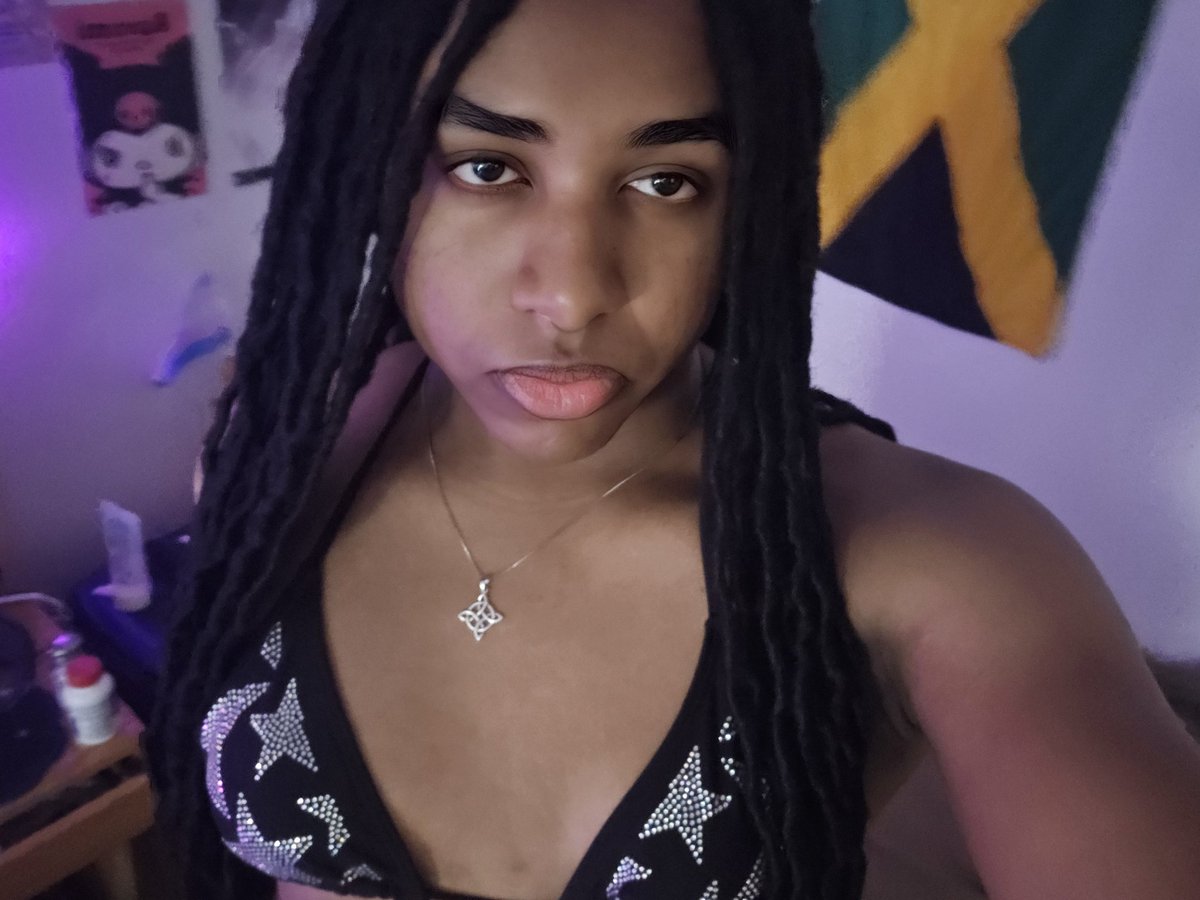 ♯ 🪽 ⸝⸝ @𝒗𝒊𝒗𝒊 ─ ✿ tweet media