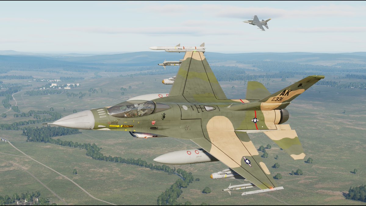 Touma_nomad's tweet image. 本日の4YA出撃前半。今回は18AGRSのAF86-0331に搭乗。CASしにいくつもりが、敵迎撃機と空中戦なることが多かった。ウラカゼさんとも同じ空域でご一緒させていただきました。楽しいぞい💪
#DCS #DCS_World #DCSWorld