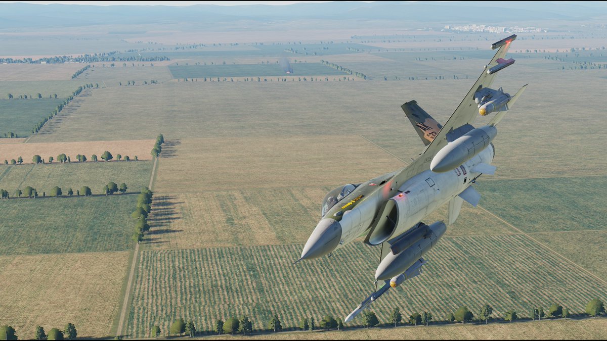 Touma_nomad's tweet image. 本日の4YA出撃前半。今回は18AGRSのAF86-0331に搭乗。CASしにいくつもりが、敵迎撃機と空中戦なることが多かった。ウラカゼさんとも同じ空域でご一緒させていただきました。楽しいぞい💪
#DCS #DCS_World #DCSWorld